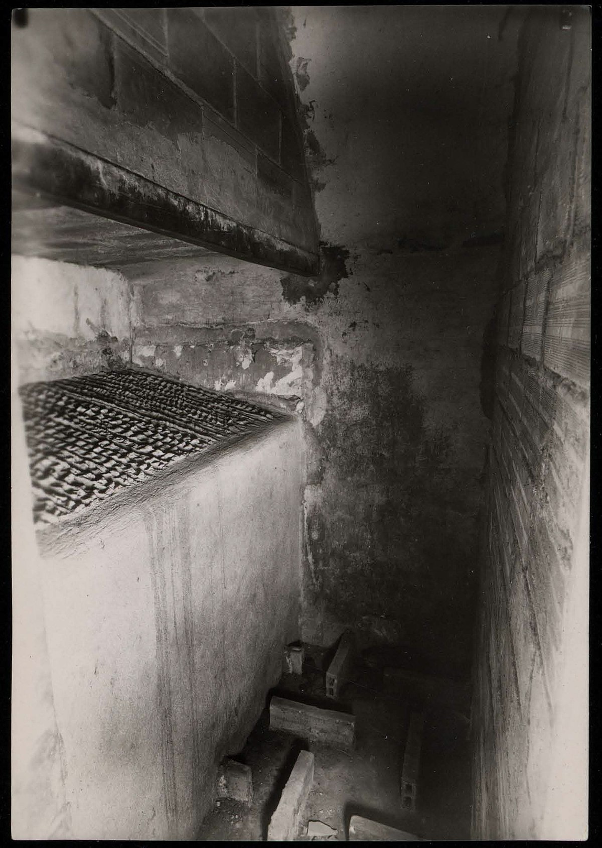 LOS MÉTODOS DE TORTURA EN LAS CHECAS DEL FRENTE POPULAR Onda Valencia